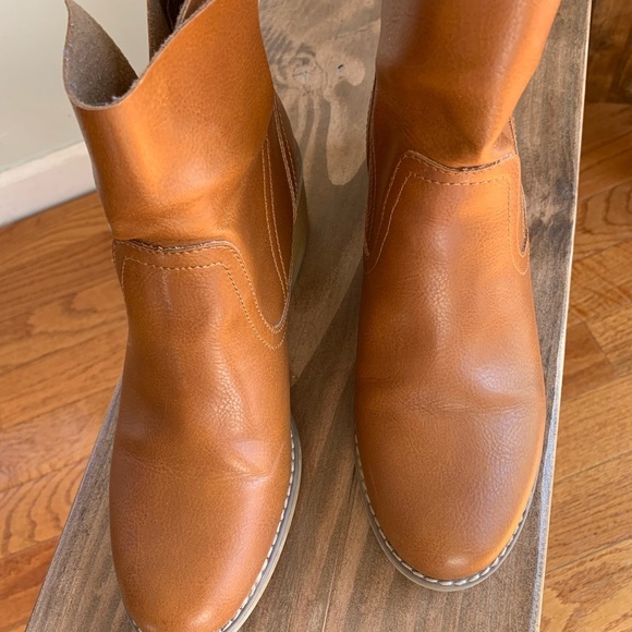 Spring brown mission boots - Picture 2 of 3